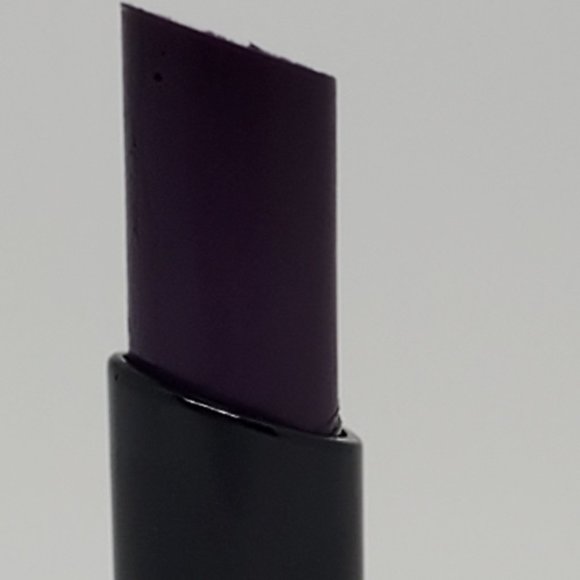 Berry Intuitive PH Lip Balm - Mary Kay Limited Edition - Hard to Find. - Picture 10 of 13
